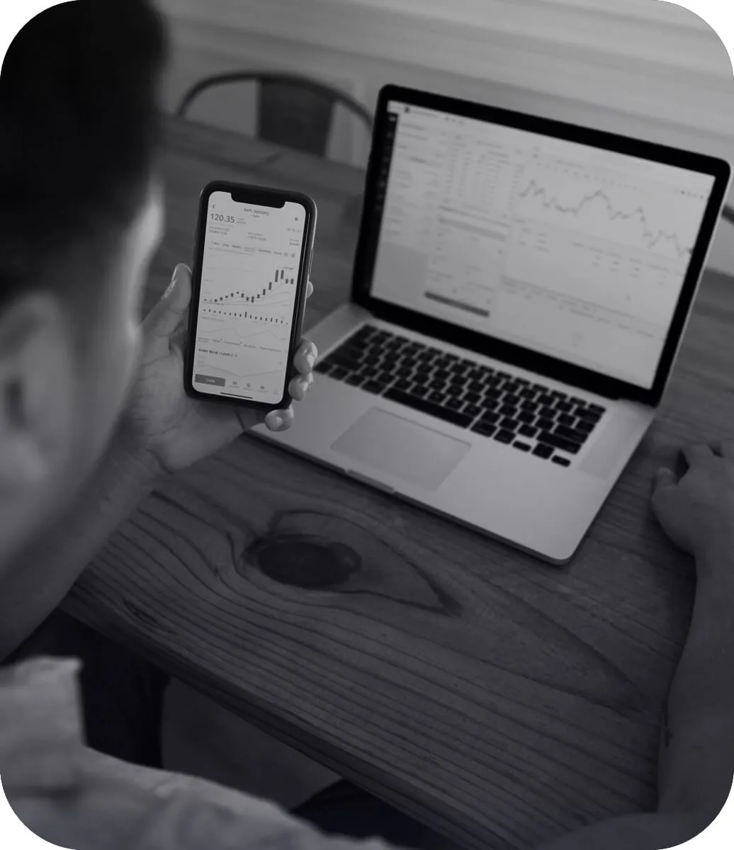 SurveyMars analytics dashboard showing survey reports and response charts